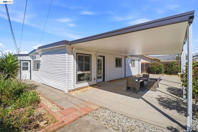 3136 Mission View Dr, Fremont, CA 94538