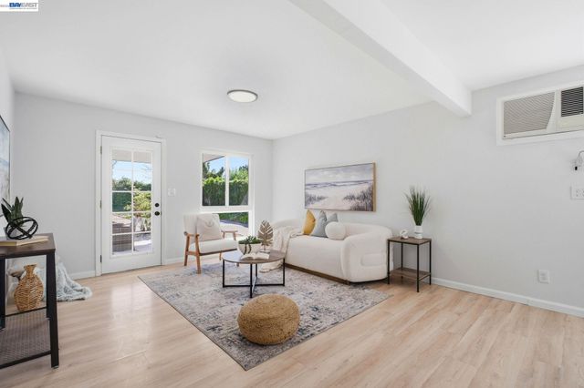 3136 Mission View Dr, Fremont, CA 94538