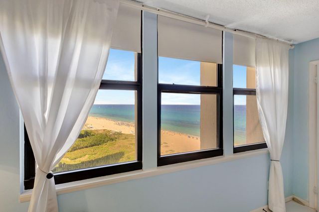 2800 N Ocean Drive A-17c, Singer Island, FL 33404