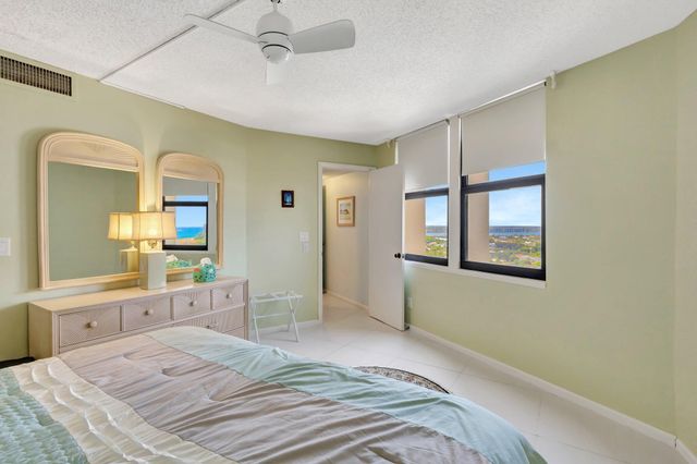 2800 N Ocean Drive A-17c, Singer Island, FL 33404