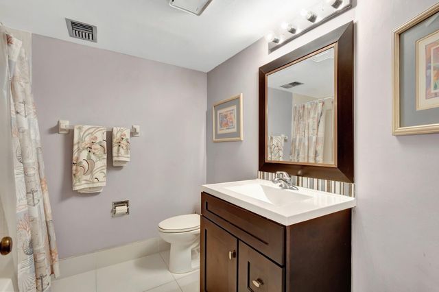 2800 N Ocean Drive A-17c, Singer Island, FL 33404