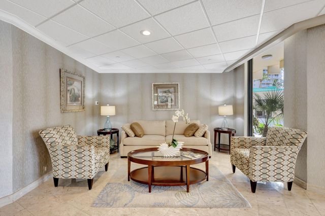 2800 N Ocean Drive A-17c, Singer Island, FL 33404