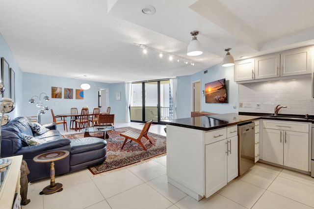 2800 N Ocean Drive A-17c, Singer Island, FL 33404