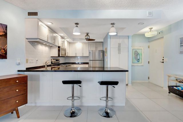 2800 N Ocean Drive A-17c, Singer Island, FL 33404