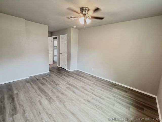 1700 S Park Street, Sapulpa, OK 74066