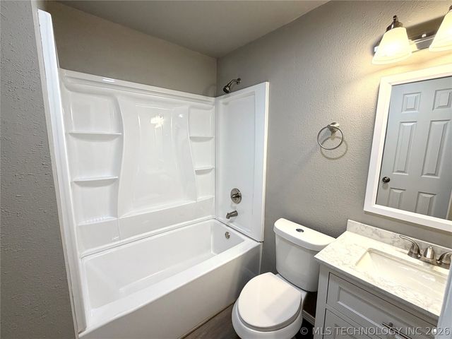 1700 S Park Street, Sapulpa, OK 74066