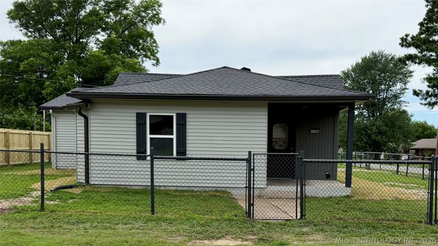 1700 S Park Street, Sapulpa, OK 74066