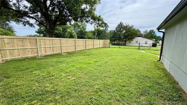 1700 S Park Street, Sapulpa, OK 74066