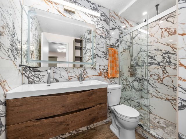 2885 E LORAN DR, Millcreek, UT 84109