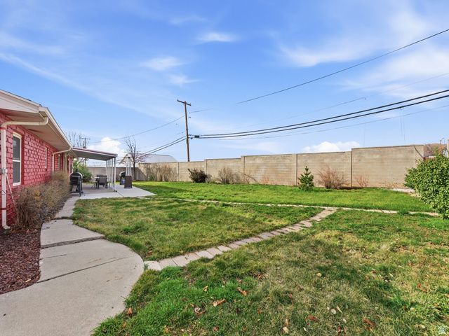 2885 E LORAN DR, Millcreek, UT 84109