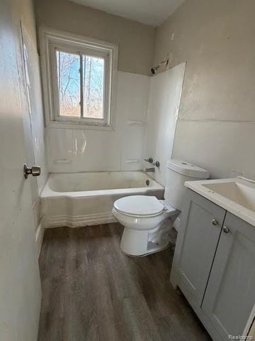 16828 W Chicago Street, Detroit, MI 48228