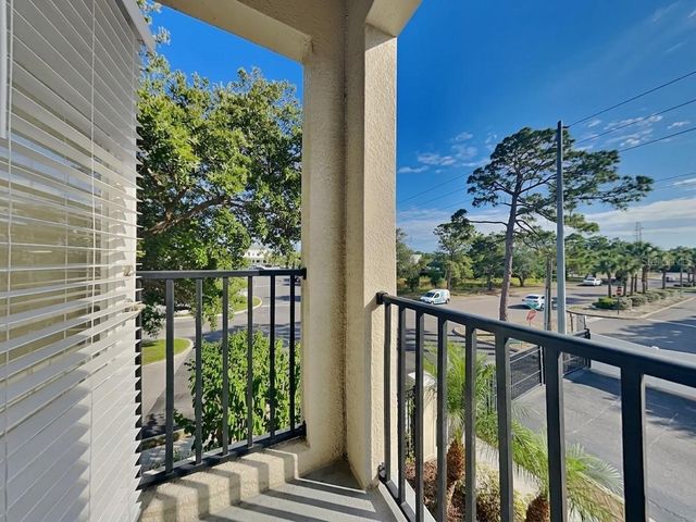 501 100TH AVENUE N, St Petersburg, FL 33702