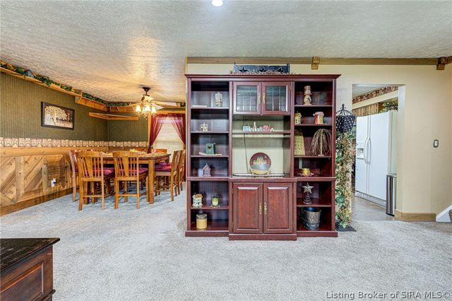 917 Castlewood Drive, New Albany, IN 47150