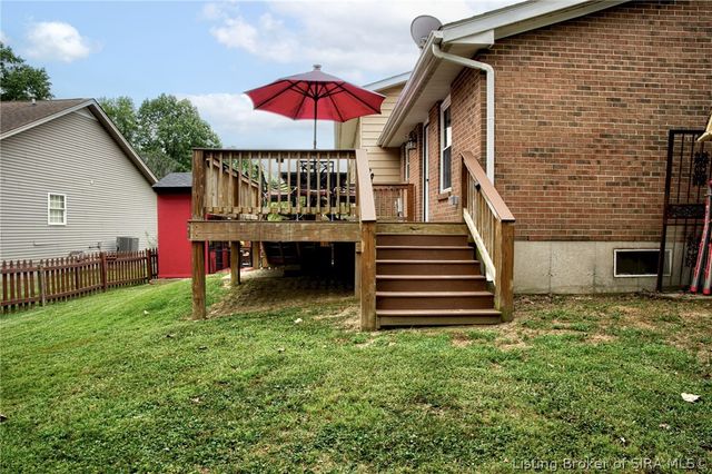 917 Castlewood Drive, New Albany, IN 47150