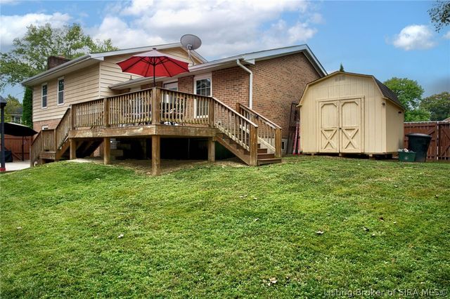 917 Castlewood Drive, New Albany, IN 47150