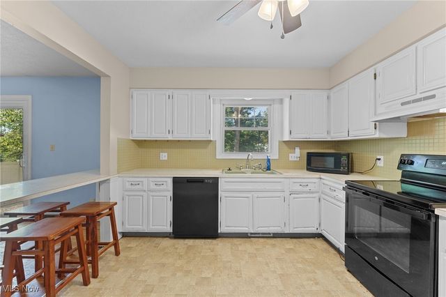 4322 Lorwood Drive, Stow, OH 44224