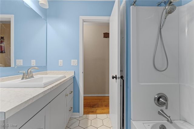 4322 Lorwood Drive, Stow, OH 44224