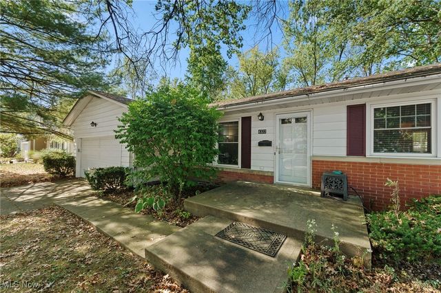 4322 Lorwood Drive, Stow, OH 44224