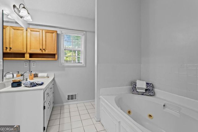 402 Township Lane, Woodstock, GA 30189