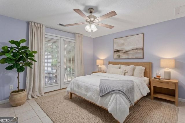 402 Township Lane, Woodstock, GA 30189