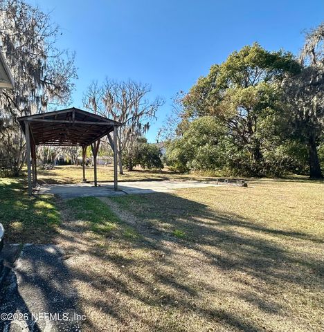 221 PERRY Street, Pomona Park, FL 32181