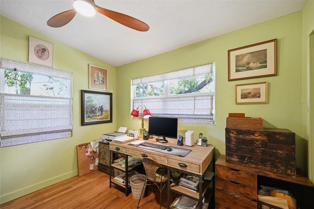 952 46TH STREET, Sarasota, FL 34234