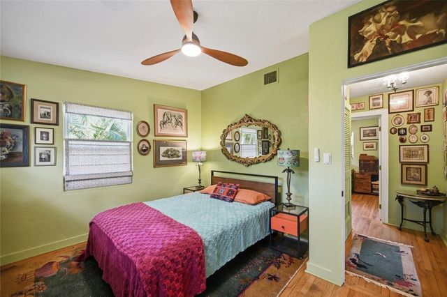 952 46TH STREET, Sarasota, FL 34234