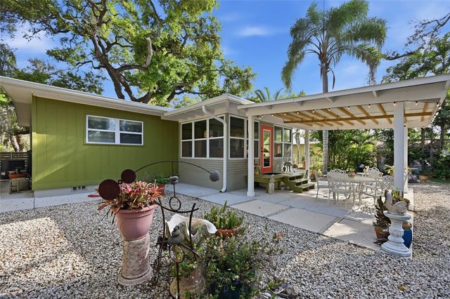 952 46TH STREET, Sarasota, FL 34234