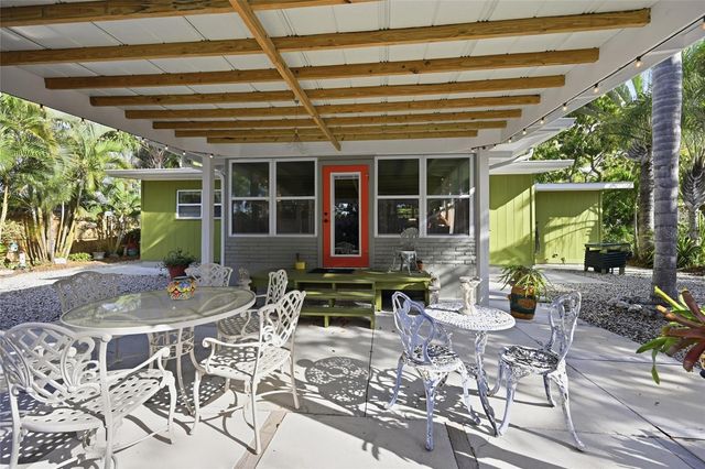 952 46TH STREET, Sarasota, FL 34234