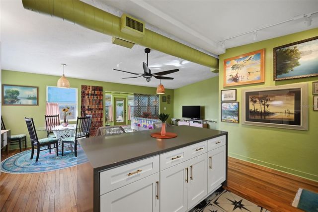 952 46TH STREET, Sarasota, FL 34234