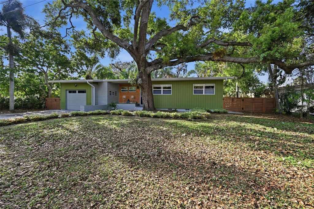 952 46TH STREET, Sarasota, FL 34234