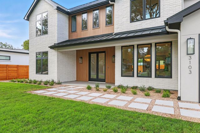 3103 Whiteway DR, Austin, TX 78757