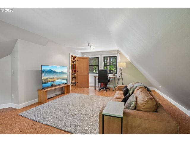 19100 Se DEBORA Dr, Damascus, OR 97089