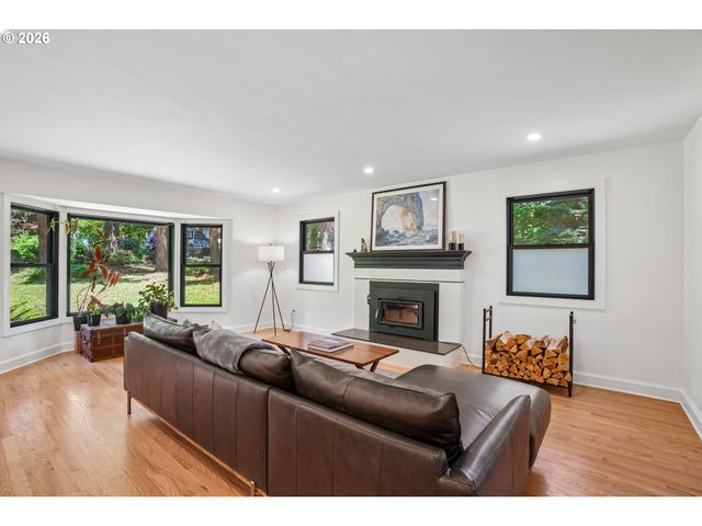 19100 Se DEBORA Dr, Damascus, OR 97089