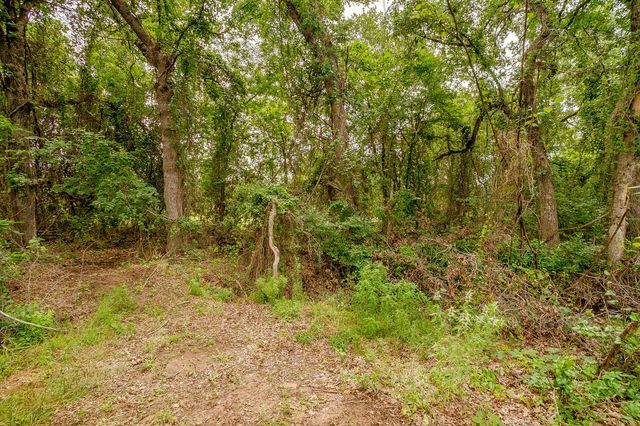 350 Red Top Road, Poolville, TX 76487