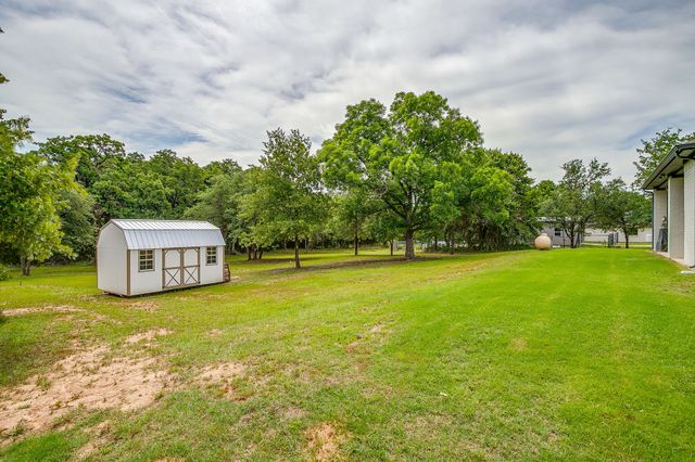 350 Red Top Road, Poolville, TX 76487