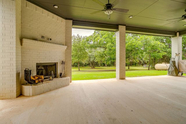 350 Red Top Road, Poolville, TX 76487