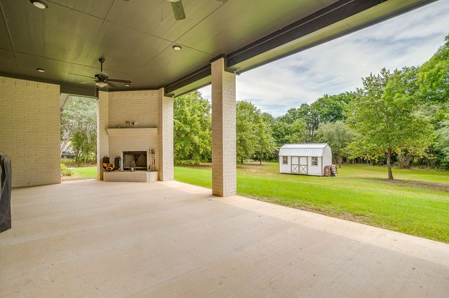 350 Red Top Road, Poolville, TX 76487