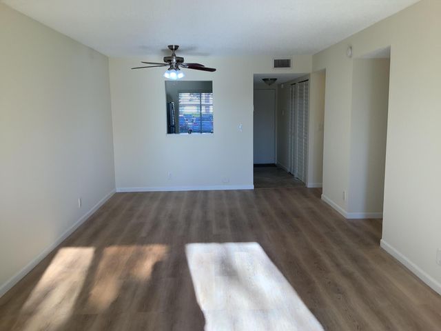 7840 NW 50th Street 107, Lauderhill, FL 33351