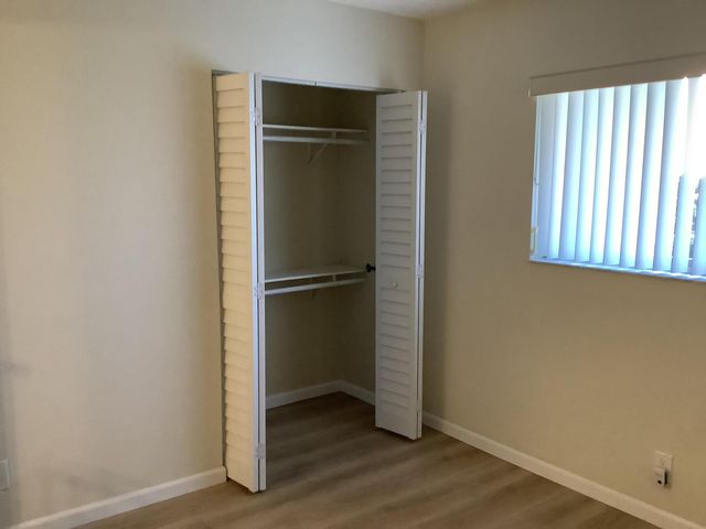 7840 NW 50th Street 107, Lauderhill, FL 33351