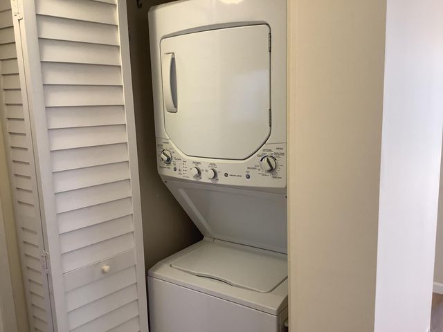 7840 NW 50th Street 107, Lauderhill, FL 33351