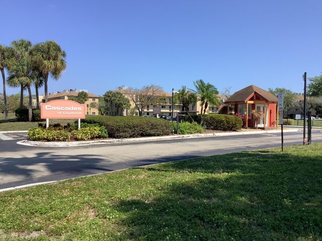 7840 NW 50th Street 107, Lauderhill, FL 33351