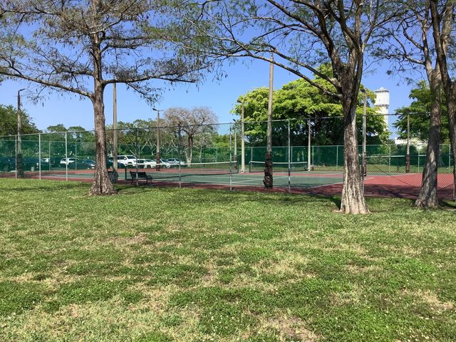 7840 NW 50th Street 107, Lauderhill, FL 33351