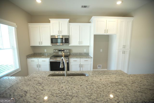 127 Avalon Trace, Statesboro, GA 30458