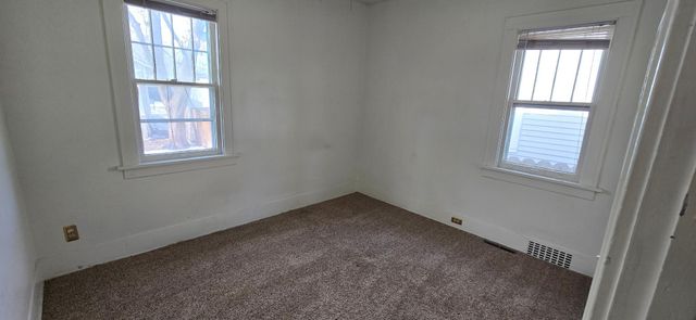 714 Oak Street N, Fargo, ND 58102