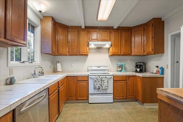 20246 Gist Road, Los Gatos, CA 95033