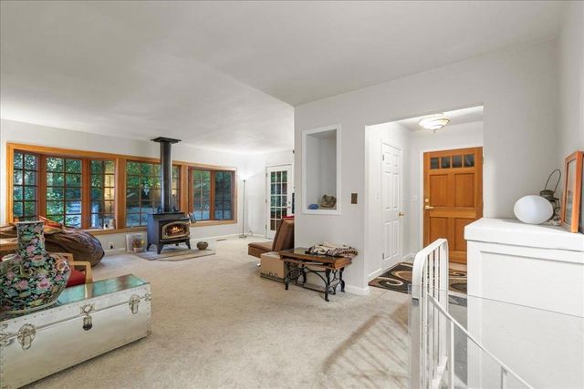 20246 Gist Road, Los Gatos, CA 95033