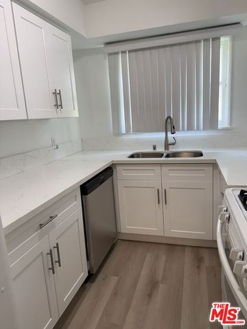 1470 S Sherbourne Drive 4, Los Angeles, CA 90035