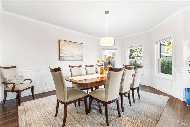 433 Tee Ct, Healdsburg, CA 95448