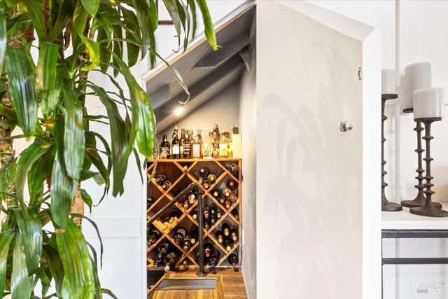 433 Tee Ct, Healdsburg, CA 95448